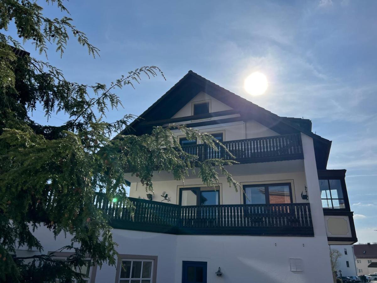 Aparthotel Parsberg Lferstl Екстер'єр фото