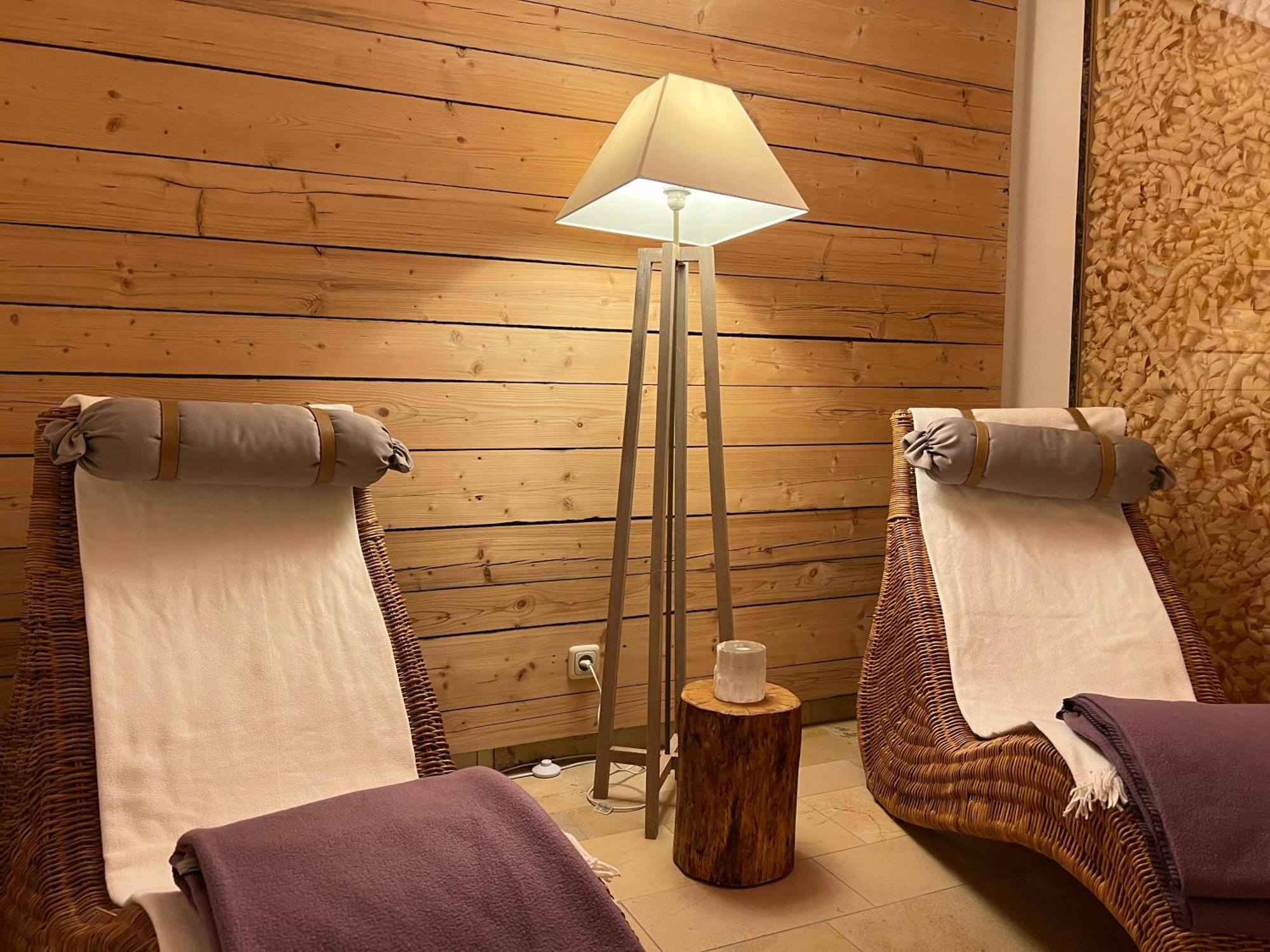 Aparthotel Parsberg Lferstl Екстер'єр фото